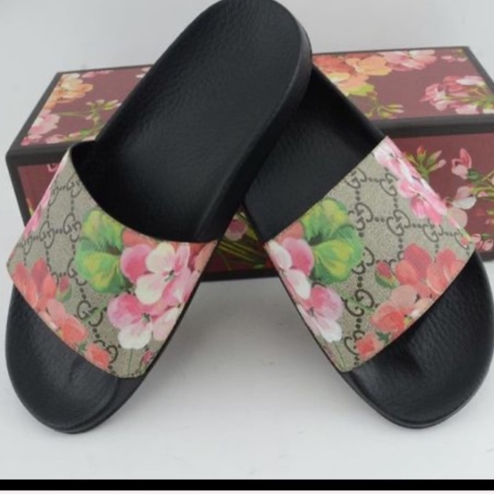 Gucci authentic slides